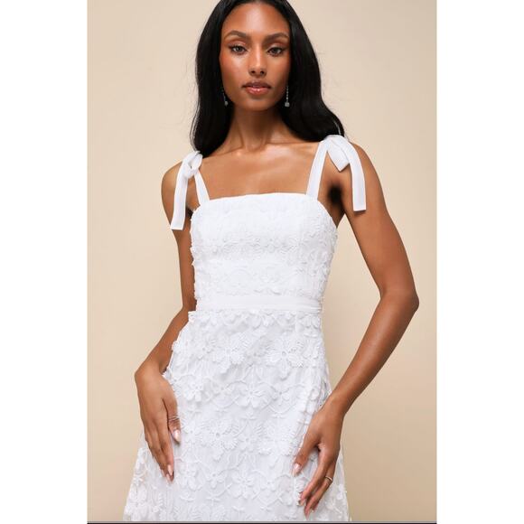 Lulus Striking Perfection White Embroidered Sequins Tie-Strap Midi Dress Size: L - Picture 11 of 14